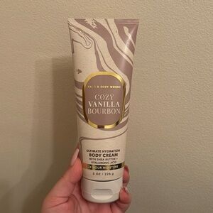 Bath and Body Works Cozy Vanilla Bourbon